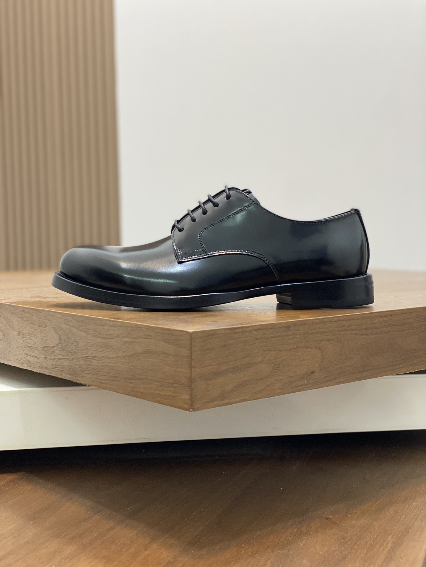 olce & Gabbana shoe